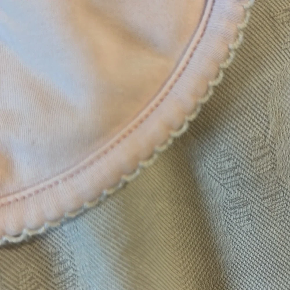 Kissy Kissy elephant bib